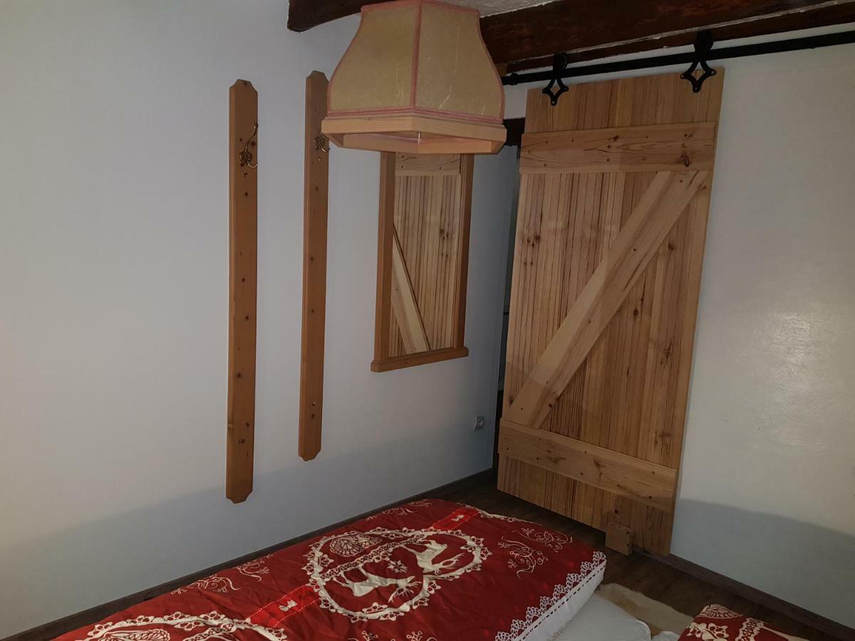 Erbrech Organisation Lägenhet Waldhambach Exteriör bild